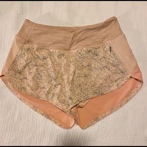 Outdoor Voices 2.5” Hudson Short